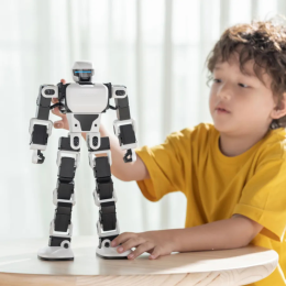 Robosen K1 Pro - умный робот с голосовым управлением